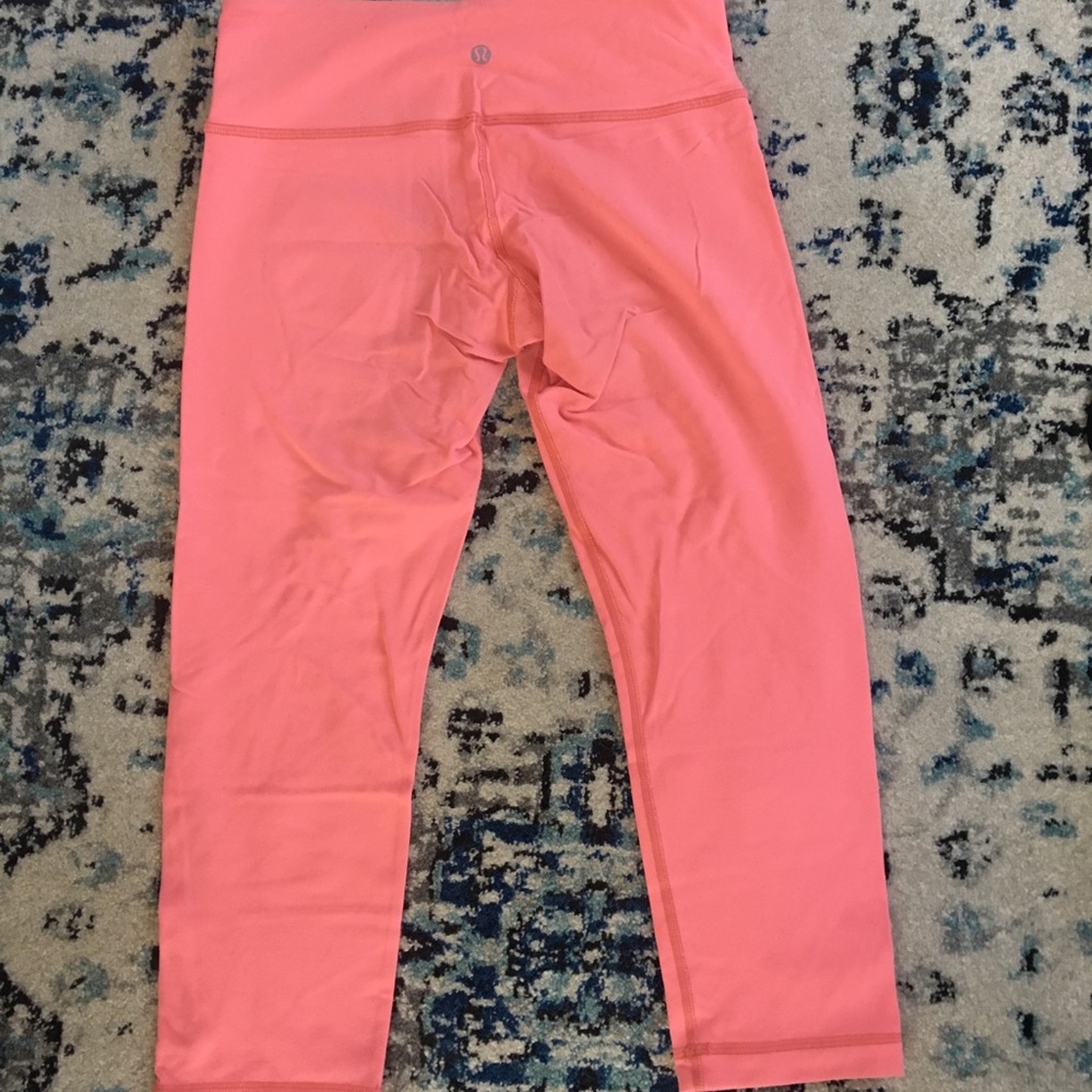 Lululemon crop pants
